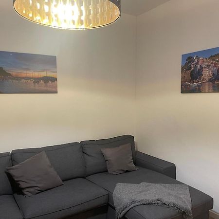 Orizzonte - 5 Terre, Via Fratelli Rosselli 11, Centro Storico-Stazione Centrale Con 2 Camere Da Letto La Spezia Luaran gambar