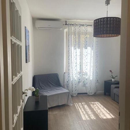 Orizzonte - 5 Terre, Via Fratelli Rosselli 11, Centro Storico-Stazione Centrale Con 2 Camere Da Letto La Spezia Luaran gambar