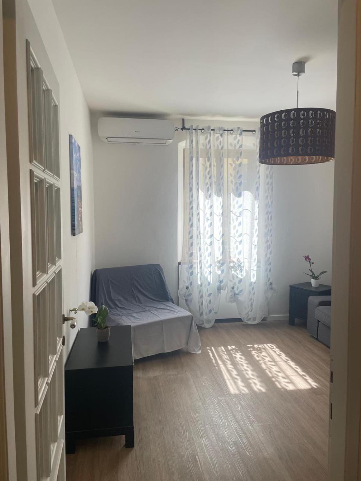 Orizzonte - 5 Terre, Via Fratelli Rosselli 11, Centro Storico-Stazione Centrale Con 2 Camere Da Letto La Spezia Luaran gambar